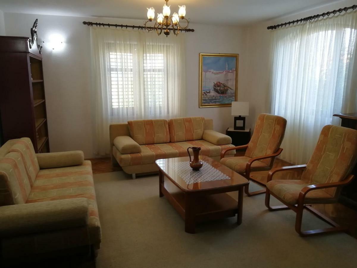 Apartman Mladenka 苏佩塔尔 外观 照片